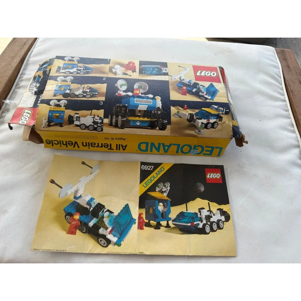 Vintage LEGO Space 6927 All‎ Terrain Vehicle Legoland 1981 Box & Instructions